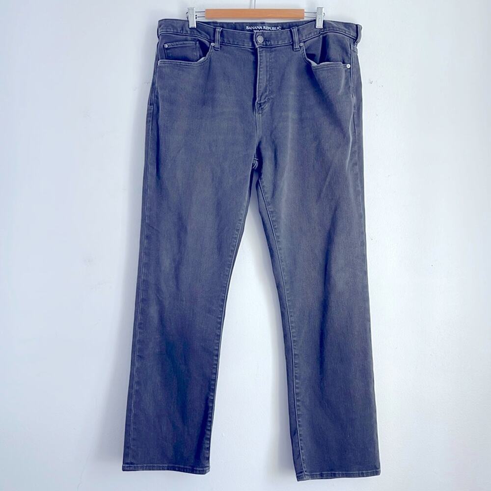 Banana Republic The Traveler slim stretch straight leg jeans sz 38x32